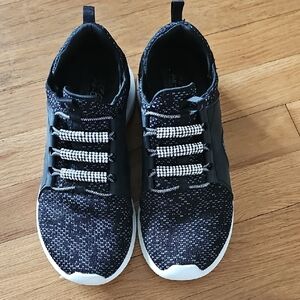 Sketchers Glisten & Glow Memory Foam Pull On Black Sneakers Womens Size 7-1/2- 8